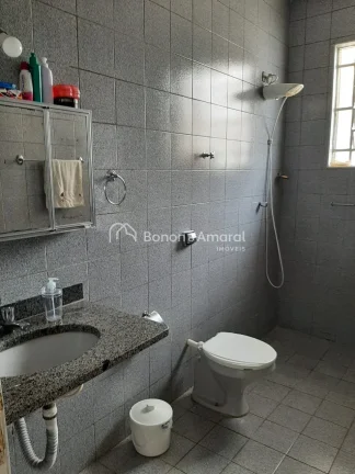 Imagem Casa térrea, com edícula, localizada no pitoresco Jardim Eulina, em Campinas! Com três quartos, s...