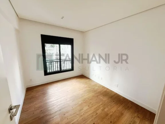 Imagem Imperdível: Apartamento à venda no Jardim Paulista, São Paulo-SP, com 3 suítes, 3 salas, 5 banheiros, 4 vagas e 226m² de área.