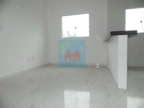 Imagem Casa Superior com Sacada - 2 Quartos, 1 vaga de garagem, 225mil