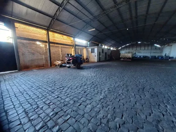 Imagem Pavilhão comercial com 3.738,54m² em Passo Fundo/RS