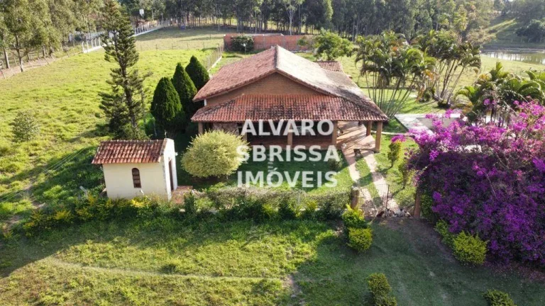 Imagem Sitio à venda com 2 casas em Porangaba SP