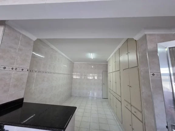 Imagem Sobrado para alugar, 235 m² por R$ 8.409,06/mês - Centro - Suzano/SP
