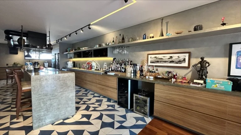 Imagem Apartamento a venda no Cambuí com 3 quartos sendo 1 suíte, 2 vagas 193m²