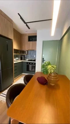 Imagem Apartamento com 2 dormitórios reformado e mobiliado com linda vista em Balneário Camboriú
