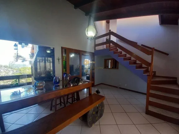 Imagem Casa em Condomínio para Venda em Teresópolis / RJ no bairro Iucas