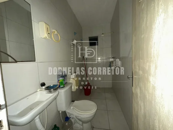 Imagem Oportunidade Única! Vende-se Ponto Comercial com 3 Andares