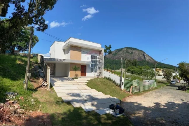 Casa Duplex Novinha Em Condomínio Fechado !!!!!