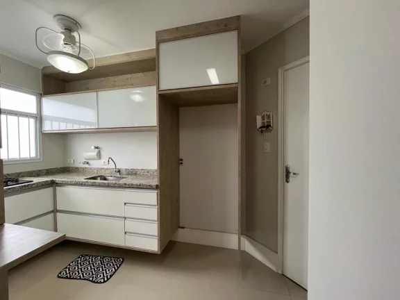 Imagem Apartamento com 2 dormitórios à venda, 77 m² por R$ 710.000,00 - Gonzaga - Santos/SP