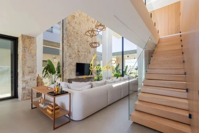 Imagem Sobrado no Sense, mobiliado e decorado com piscina de 28m2