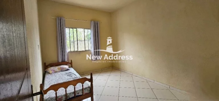 Imagem Viva em uma chácara a apenas 5 minutos do centro de Cariacica! Esta propriedade oferece uma casa espaçosa de 180 m² com terraço.