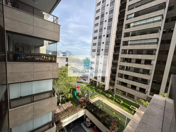 Imagem Apartamento à venda na Barra Olímpica, Rio de Janeiro-RJ: 3 quartos, 1 suíte, 1 sala, 3 banheiros, 2 vagas de garagem, 134 m²!