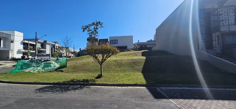 Imagem Mosaico da Serra - Terreno à venda no Condomínio Mosaico da Serra, no bairro Mogi Moderno em Mogi das Cruzes, SP, com 280,50 m²