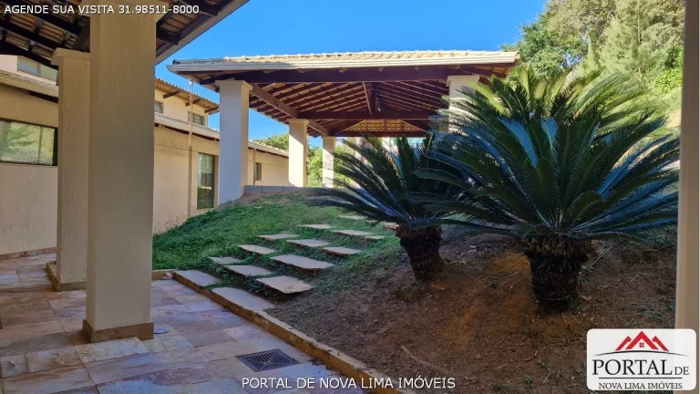 Imagem Casa a venda no Vila del Rey em Nova Lima. Casa com vista para a mata e para o condomínio Vale dos Cristais. Casa recebe sol da manhã