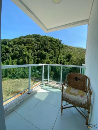 Imagem Cobertura a venda Praia Grande em Ubatuba-SP com 3 dormitórios sendo 1 suíte, varanda gourmet com churrasqueira,2 vagas de garagem
