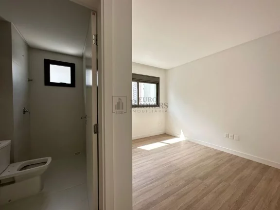 Imagem Apartamento com 4 suítes à venda no Centro de Balneário Camboriú/SC