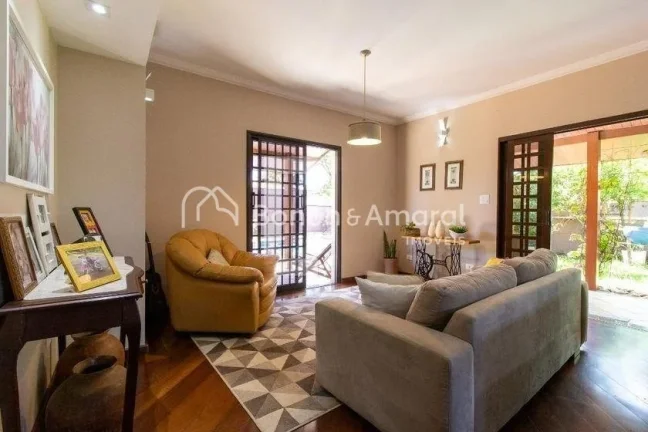 Imagem Descubra esta magnífica casa de 257 metros quadrados, perfeita para quem busca conforto e sofistica...
