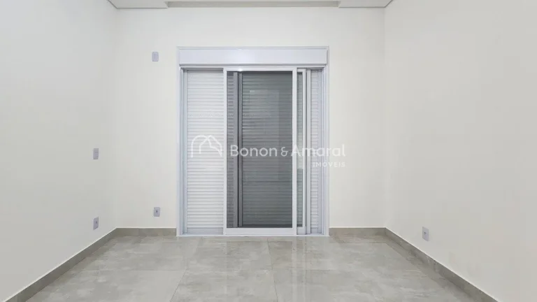 Imagem Casa de condominio a venda em Campinas no Aborais..

Linda e imponente residência, recém construí...