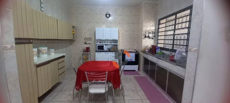 Imagem Casa com 3 dormitórios à venda, 240 m² por R$ 550.000,00 - Califórnia - Nova Iguaçu/RJ
