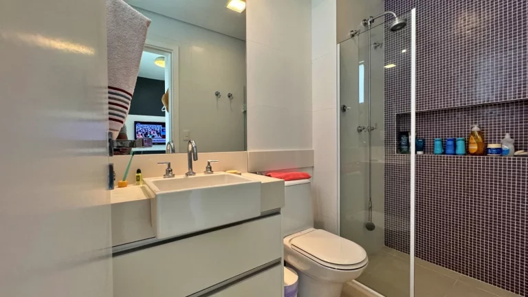 Imagem Apartamento pé na areia à venda na Riviera de São Lourenço Módulo 07: 3 quartos, 3 suítes, 3 salas, 3 vagas de garagem - 161,85m².