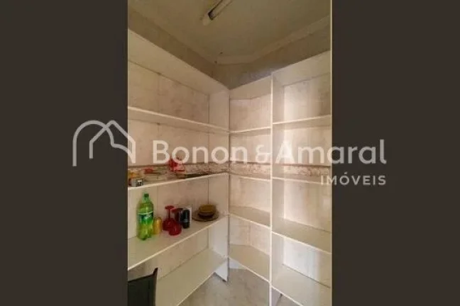 Imagem Ãtimo sobrado com 4 quartos sendo 2 suÃ­tes, suÃ­te master com hidromassagem, sala com lareira e pÃ...