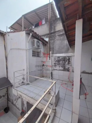 Imagem Casa em Aparecida, com 3 Quartos e garagem para 2 Quartos. Guaratinguetá