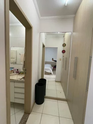 Imagem Casa Duplex no Salgado Filho: Espaço, Conforto e Luxo - Confira!