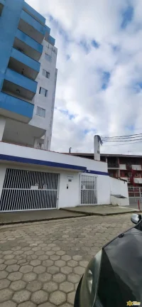 Imagem AMPLO APARTAMENTO MOBILIA NO BAIRRO DO PEREQUE AÇU COND DONA IRACEMA