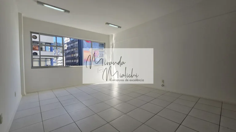 Imagem Sala comercial para venda em Centro, 36m²