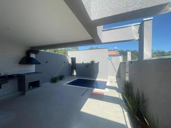 Imagem Casa com 3 Suítes e Piscina - Santana de Parnaíba/SP