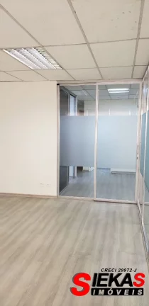 Imagem Salão Comercial na Penha de França, São Paulo-SP: 6 banheiros, 15 vagas de garagem, 727m²! Venha conferir!