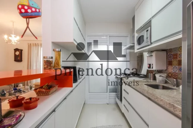 Imagem Apartamento com 78m² no Alto de Pinheiros, 2 quartos (1 suíte) e 2 vagas.