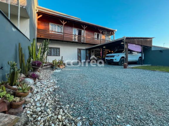 Imagem Sobrado | Costeira | Bal. Barra do Sul
