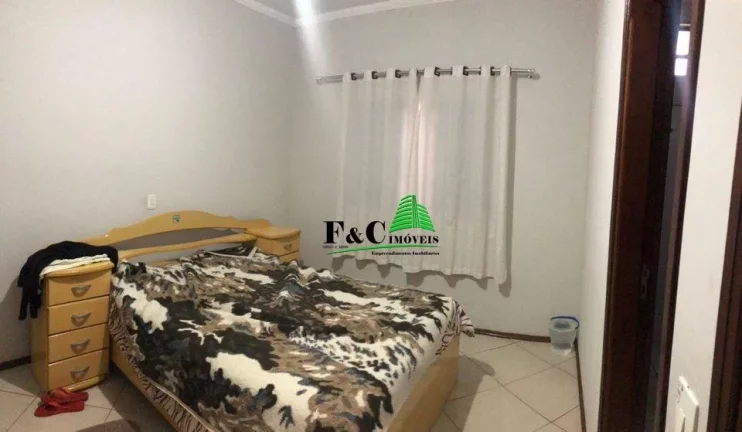 Imagem Casa para Venda em São Carlos, Parque Santa Felícia Jardim, 3 dormitórios, 1 banheiro, 2 vagas