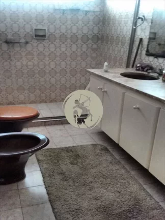 Imagem Sobrado a venda em bairro nobre em Santos