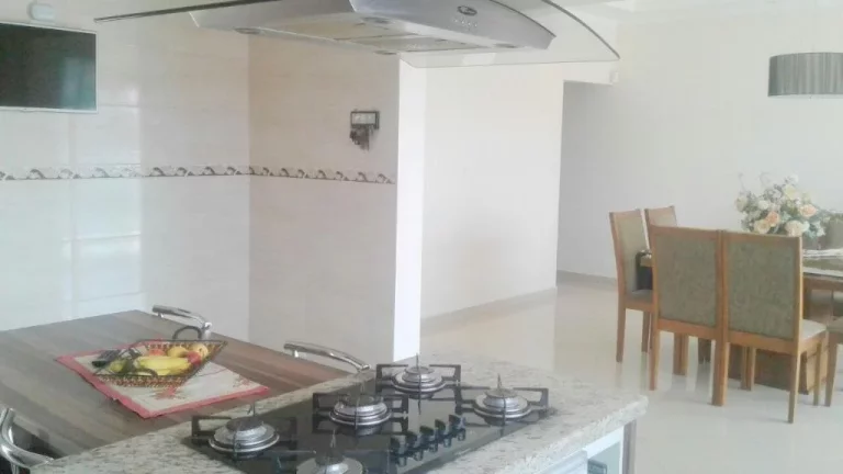 Imagem Sobrado residencial à venda, Jardim realce, Suzano, 100 metros da Rua general francisco glicério.