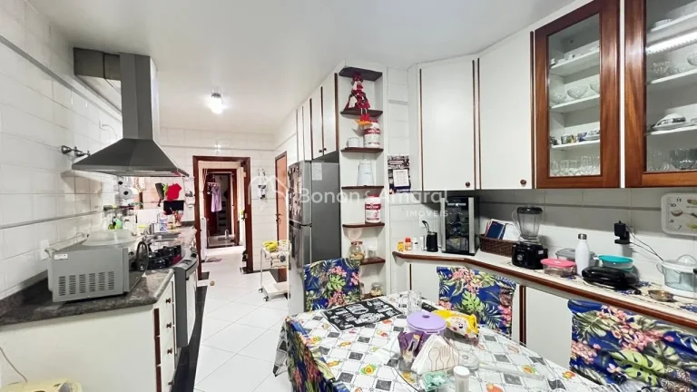 Imagem Localizado no prestigiado bairro Cambuí, este apartamento combina conforto, praticidade e uma excel...