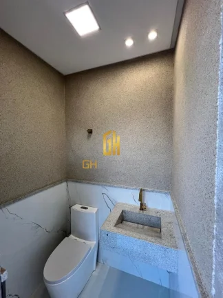 Imagem O sobrado possui 

- 5 suítes plenas sendo 4 suítes no pavimento superior e uma suíte no paviment...