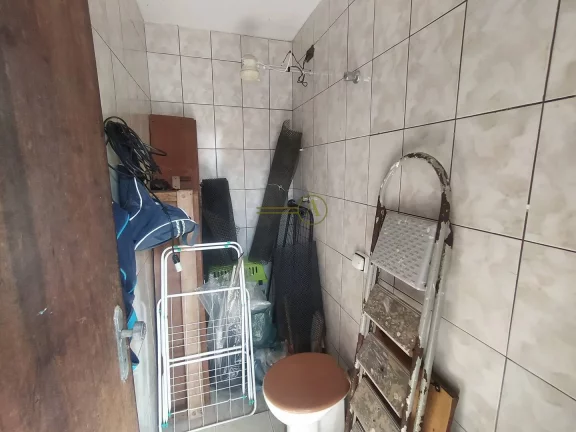 Imagem Casa térrea com 2 dorms, á 950m da Praia à venda em Peruíbe