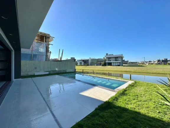 Imagem Casa em Condominio 4 Dormitórios - Bairro Parque Antartica