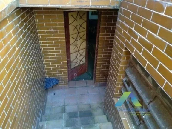 Imagem Casa 185 metros, a 5 minutos da estação do metro Praça da Arvore, ótima localização e valor !!!