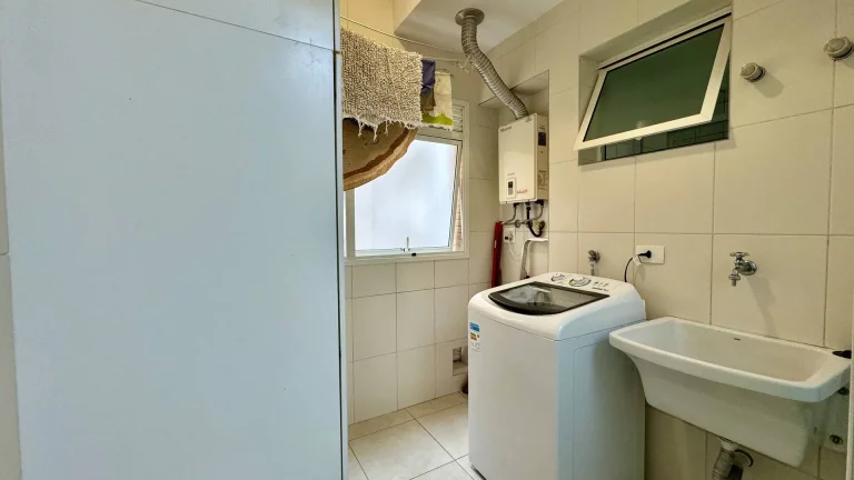 Imagem Apartamento com 3 dormitórios à venda, 90 m por R$ 2.900.000,00 - Riviera