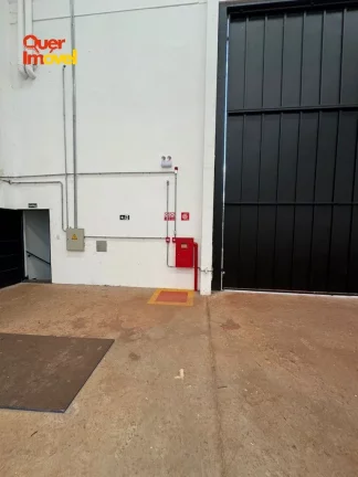 Imagem Galpão Comercial de Alto Padrão em Ribeirão Preto-SP, Recreio Anhangüera! 3 banheiros, 1.240m² de área. Locação já! Quer Imóvel Negócios Imobiliários!