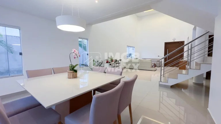 Imagem Quadra 10 Conjunto A Jardim Botânico 3 com 4 quartos 3 suítes