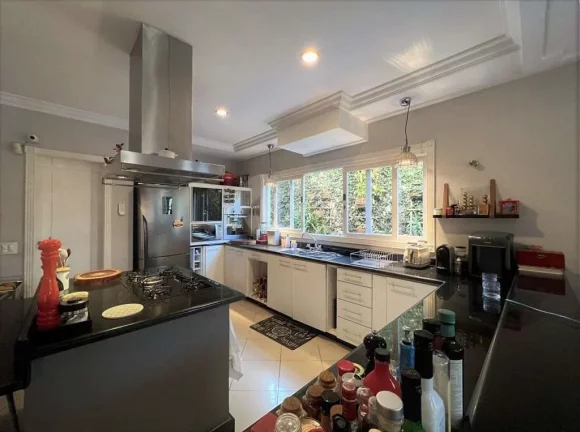 Imagem Casa à venda com 4 quartos, sendo 4 suítes, em Vila Santo Antônio, Cotia - SP