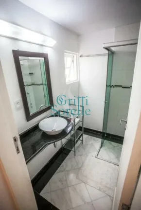 Imagem Casa/Sobrado de Vila à Venda em Pinheiros - São Paulo/SP.