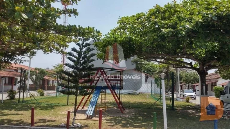 Imagem Casa Duplex Frente Rua Condomínio