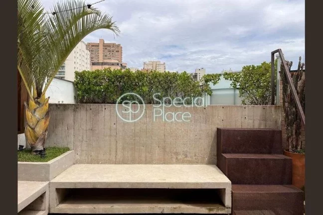 Imagem Cobertura em rua cobiçada de Perdizes. Totalmente reformada e planejada pelo escritório Fish Arqui...