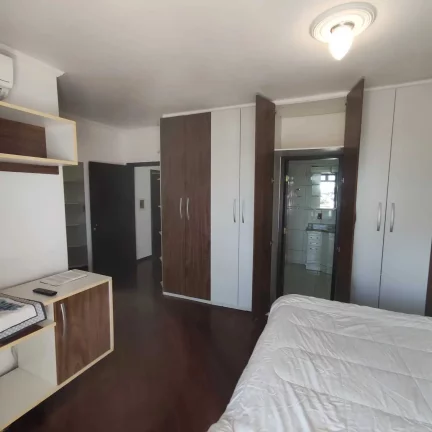 Imagem Casa averbada com 3 dormitórios sendo 1 suíte e 2 vagas de garagem em Joinville