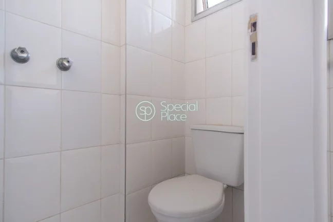 Imagem Ótimo apartamento com 78m², 3 dormitórios, sendo uma suíte, living com varanda, sala de jantar, ...