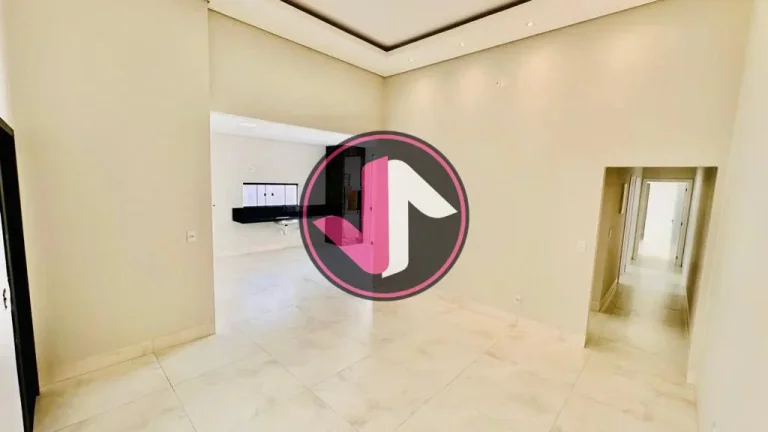 Imagem IMÓVEL COM ACABAMENTO PREMIUM E PISCINA DE ALVENARIA Casa Disponível para Venda na Planta no Bairr...